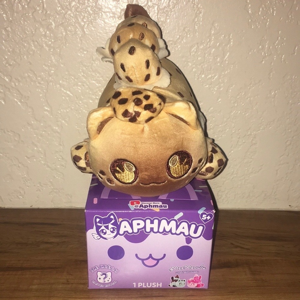 🍦Limited Edition Aphmau MeeMeows Mystery Plush Toy Cookie Dough Ice Crea…
